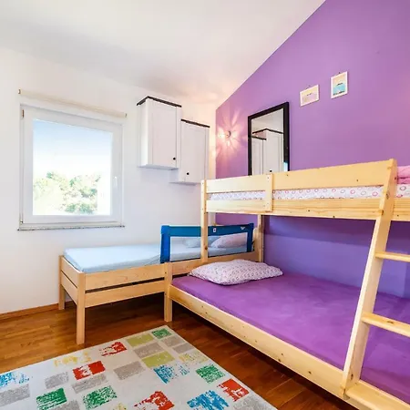 Apartment Julija *