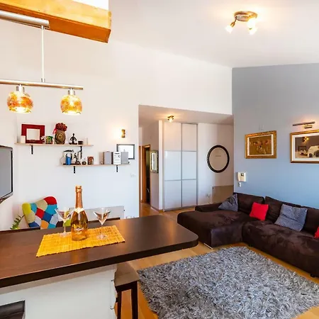 Julija Apartment